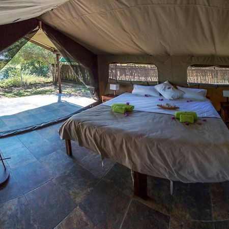Kayova River Lodge Ndiyona Extérieur photo